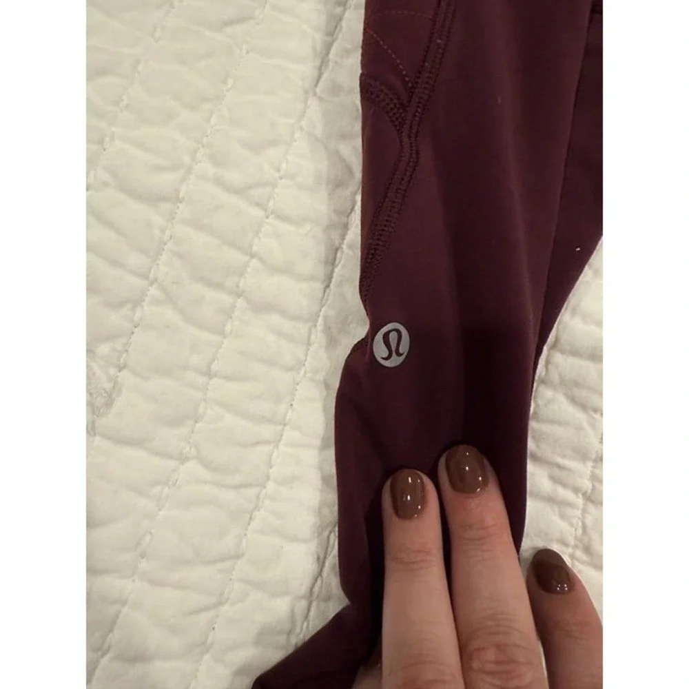 Lululemon Toasty Tech Tights Maroon 8 GUC